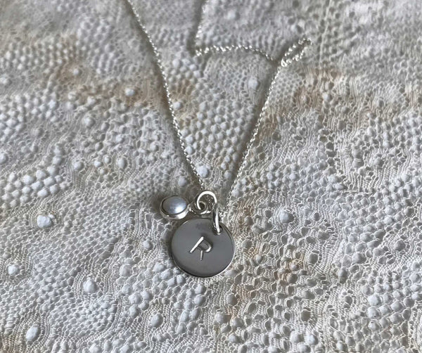 'initial‘ & pearl necklace | 925 silver