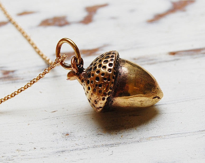 Acorn pendant shop