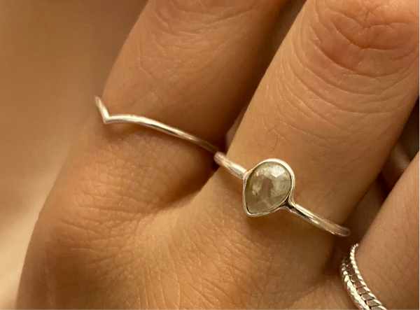 'V' ring | 925 silver