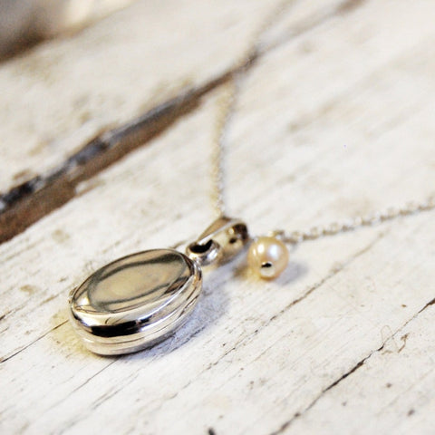 'locket & pearl' necklace | 925 silver