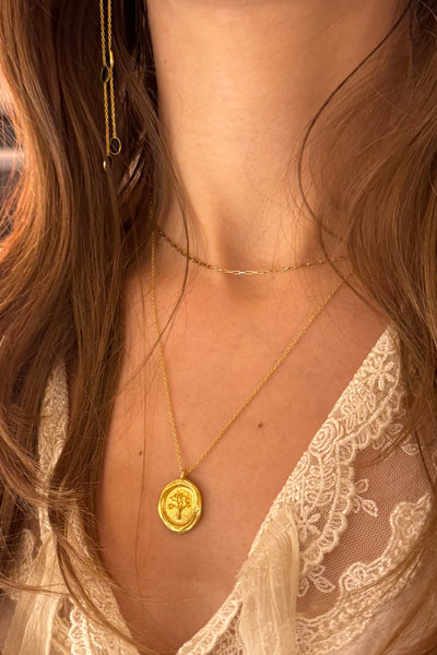 “Flor’ necklace gold