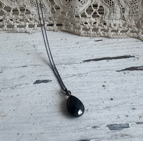 sapphire | stone necklace / oxidase