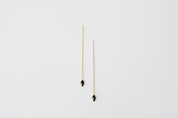 ‚Indra‘ chain drop earring / Onyx