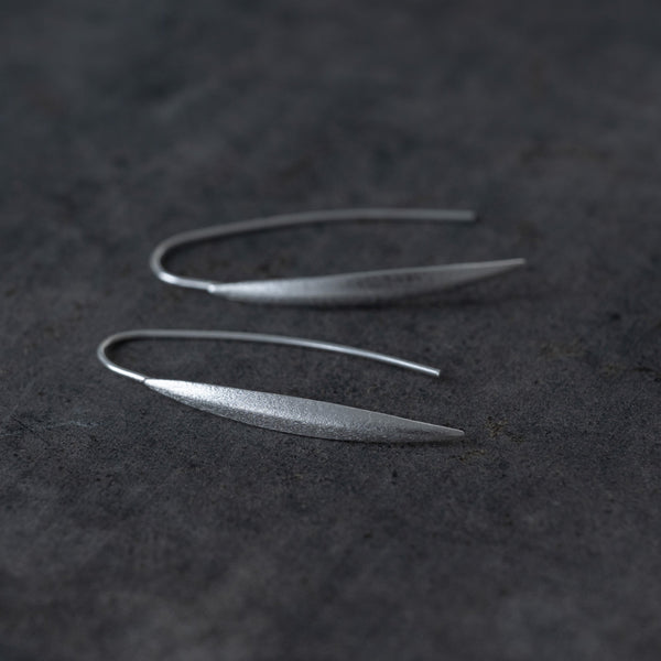 'Spitze' Solid Earring | 925 Silver