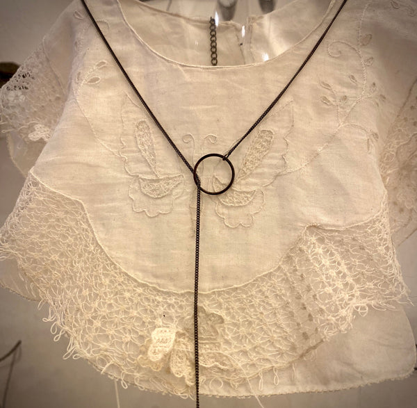 „Lazo' necklace | Oxidized silver