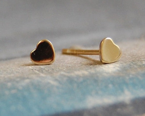 Small hearts earstuds | Gold