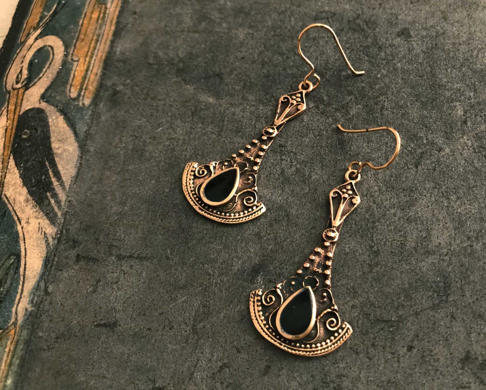 onyx | 'isay' earrings | bronze