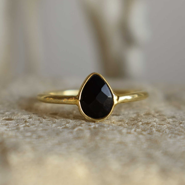 onyx | ‘laia’ ring | 24k gold-plated