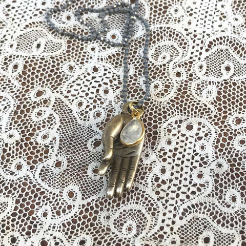 Moonstone | 'buddha hand' necklace | bronze