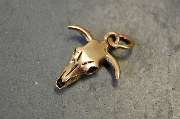 'Cow skull' necklace | Bronze