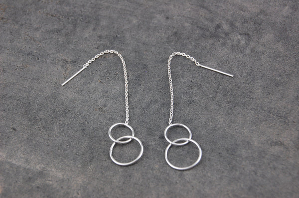 'two small rings' chain stick earrings | 925 silver