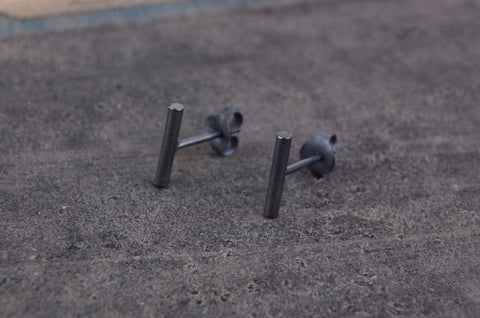 small stick earstuds | 925 silver oxidized