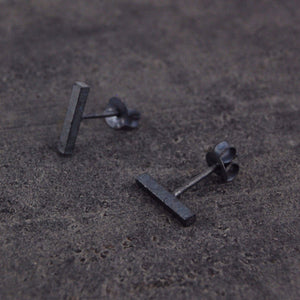 small bar earstuds | 925 silver oxidized