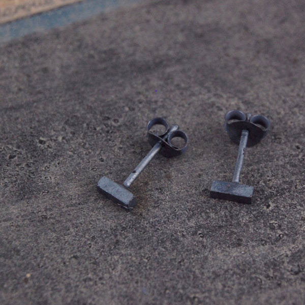 mini bar earstuds | 925 silver oxidized