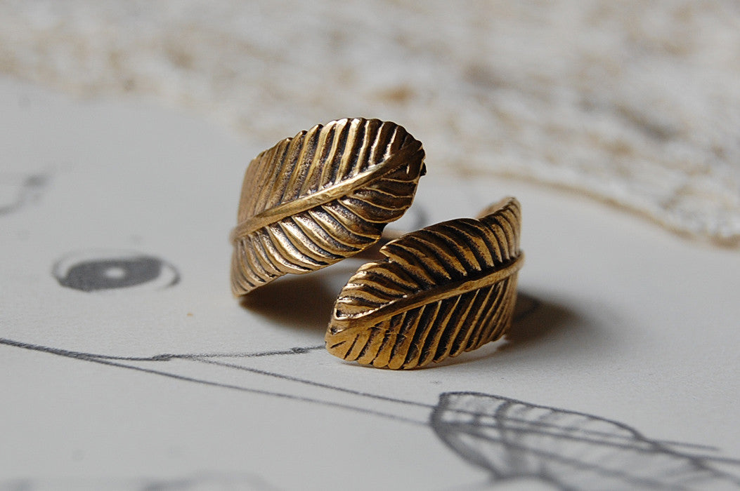 'feather' ring | bronze