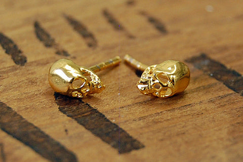 'skull' earstuds | 24k gold-plated