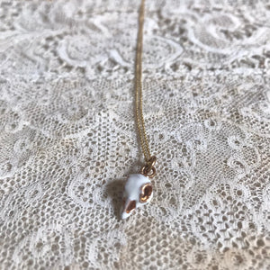 'bird skull' white necklace | bronze
