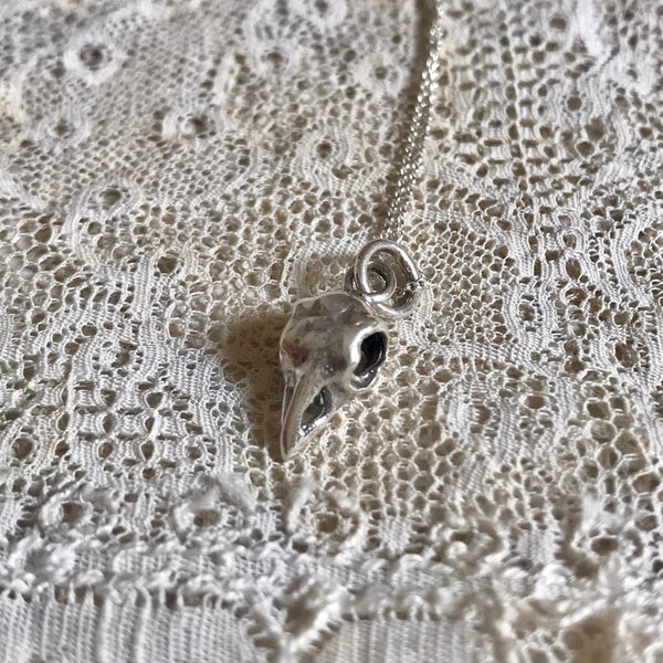 'bird skull' small necklace | 925 silver