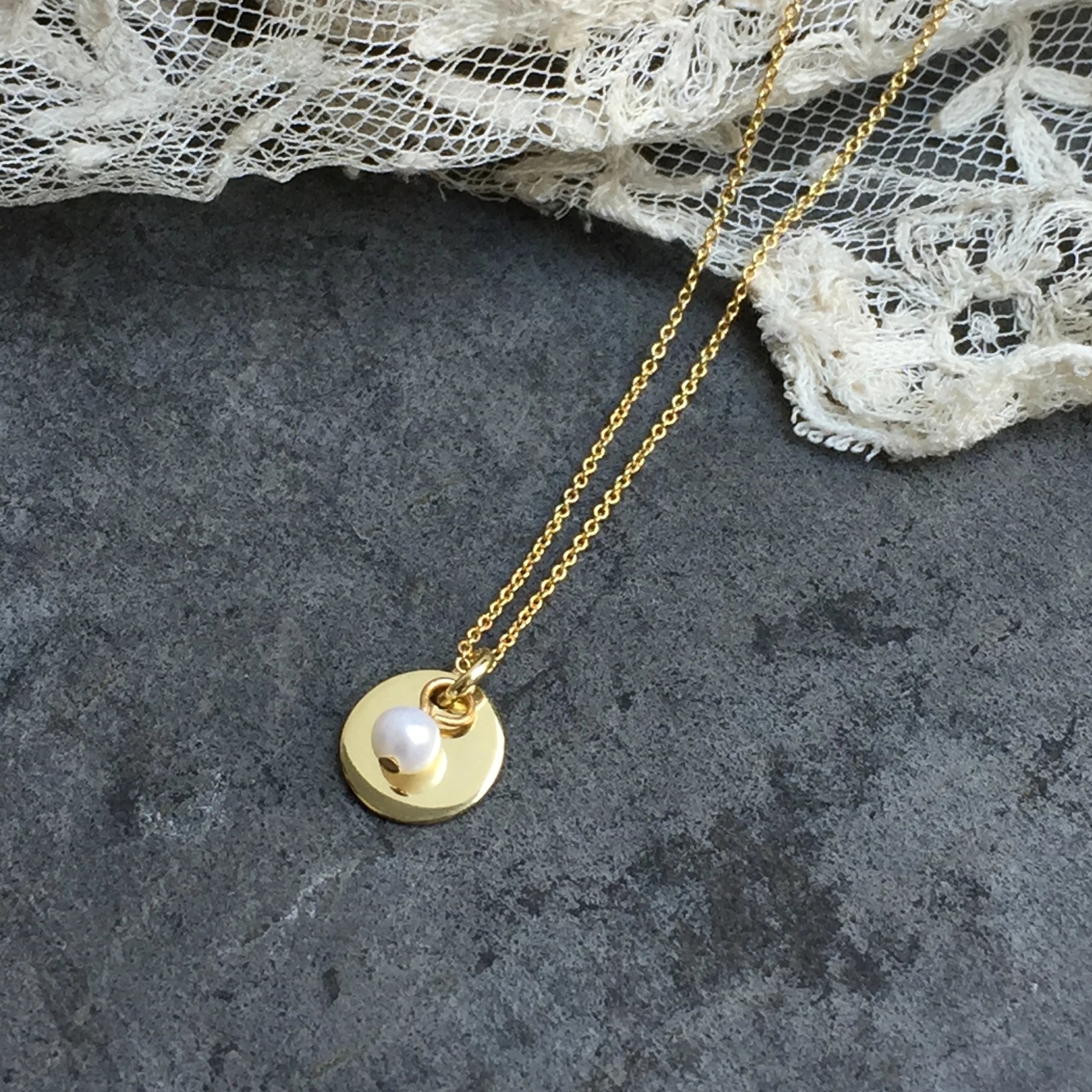 'Coin & pearl' necklace | 24k gold-plated