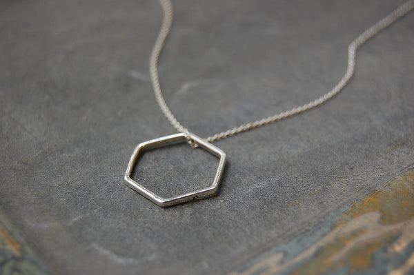 'hexagonal ring' necklace | 925 silver