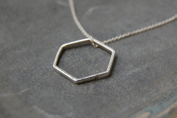 'hexagonal ring' necklace | 925 silver