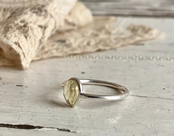 citrine | 'laia' ring  | 925 silver