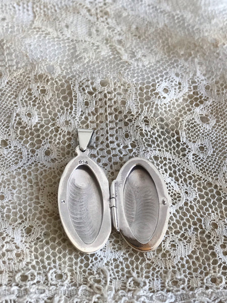 'Aba' locket | 925 silver