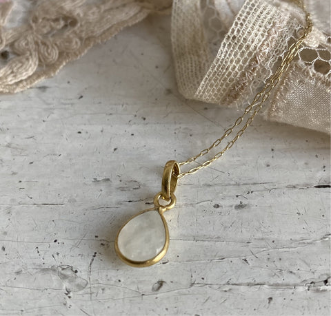 Moonstone | cut pendant necklace | 24k Gold-plated