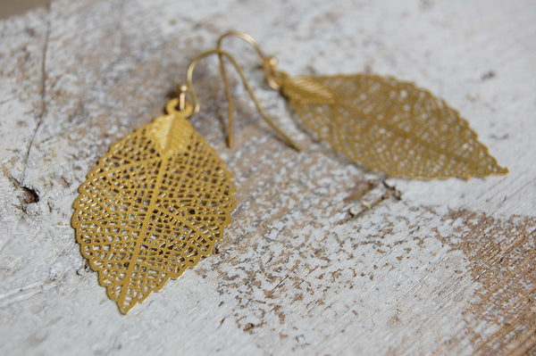filigree leaf earrings | 24k gold-plated