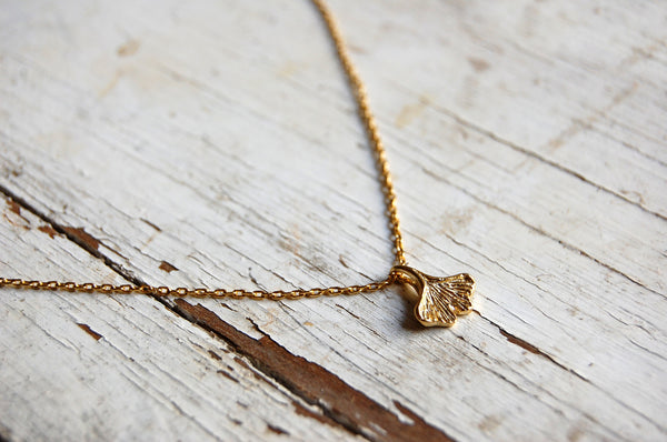 'ginkgo leaf' necklace | 24k gold-plated