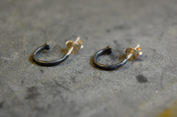 c-hoop earrings | 925 oxidized silver