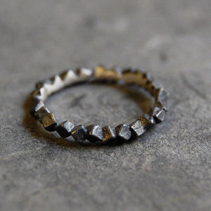 'rocas' ring | 925 silver oxidized