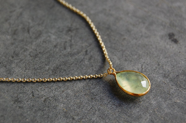 Prehnite | Stone pendant necklace | 24k gold-plated