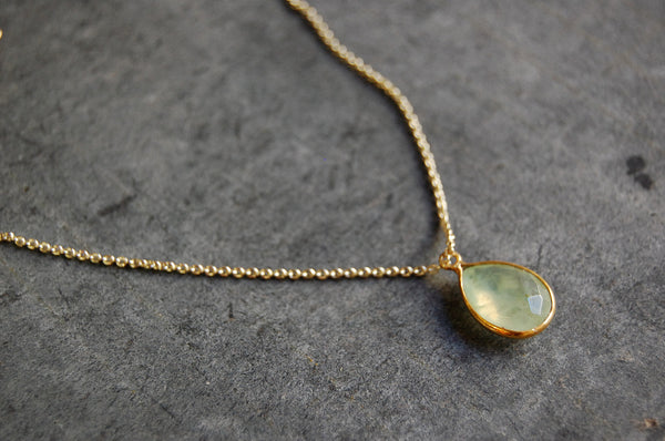 Prehnite | Stone pendant necklace | 24k gold-plated