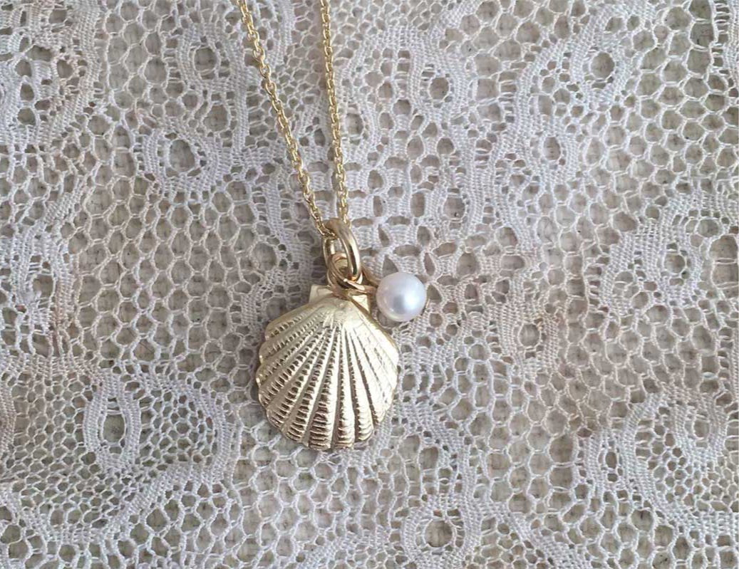 'shell & pearl' necklace | 24k gold-plated
