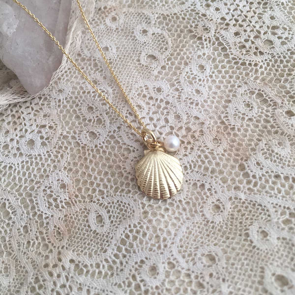 'shell & pearl' necklace | 24k gold-plated