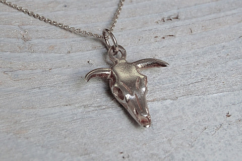 'cow skull' necklace | 925 silver