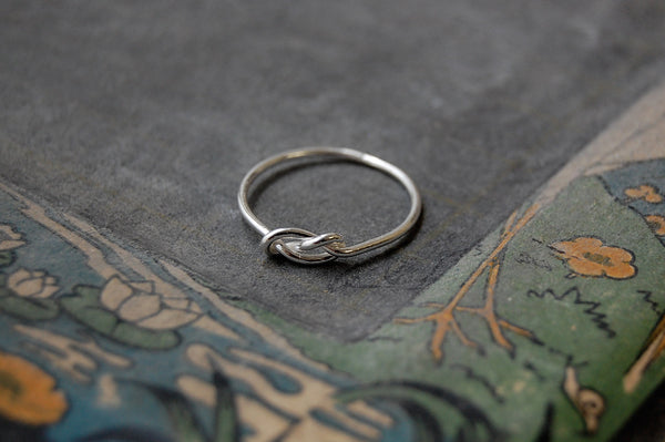 'infinity knot' ring | 925 silver
