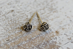 Wire knot earstuds | 925 Silver