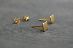 square earstuds | 24k gold-plated