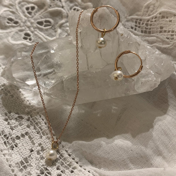 white pearl set | 24k rose gold-plated