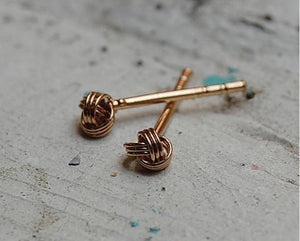 knot earstuds | 24k gold-plated